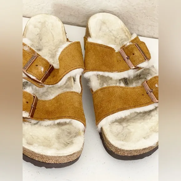 Birkenstock Arizona Shearling Slide Sandal. 8/39