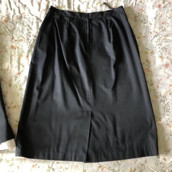 Black and white vintage skirt blazer suit set with a touch of glamour