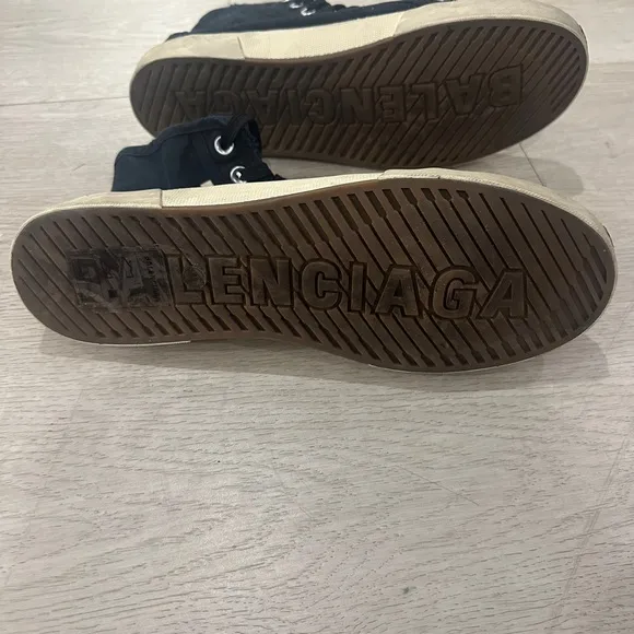 Black Balenciaga Distressed High-Top Men’s  Sneakers