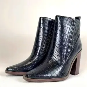 Black Croc-Embossed Ankle Boots Sz 10