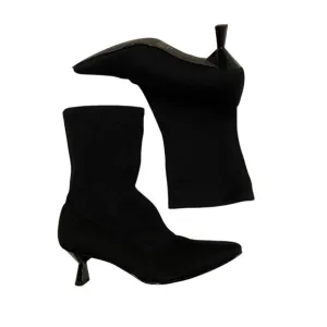 Black neoprene 2.5” heel sexy mid booties luxe pointy toe front seam kitten 😍