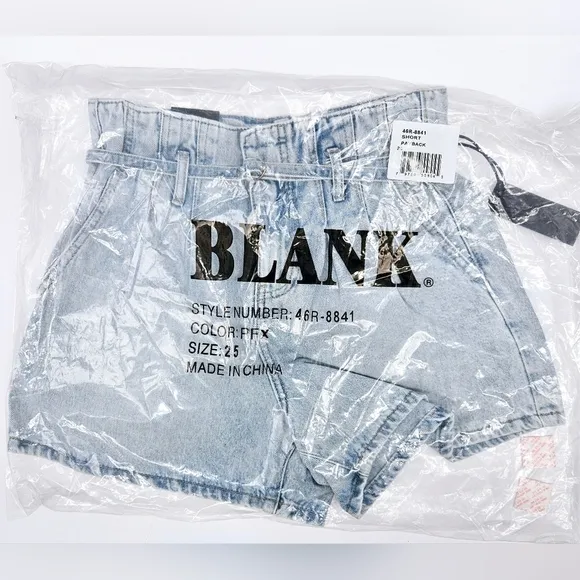 Blank NYC NWT Short Payback High waisted pleated Shorts with belt.