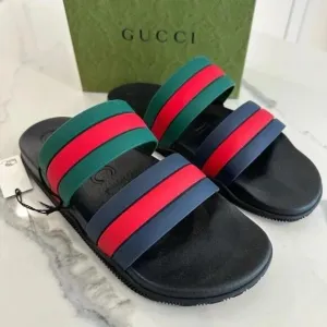 BNWT Gucci Men’s Web Logo Rubber Slides Sandals Shoes Sz US 10 EU 43