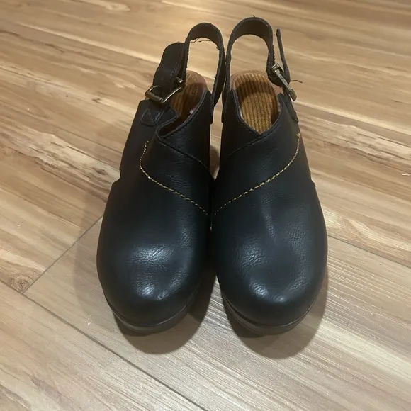 BOC Black Leather Slingback Clogs Size 8