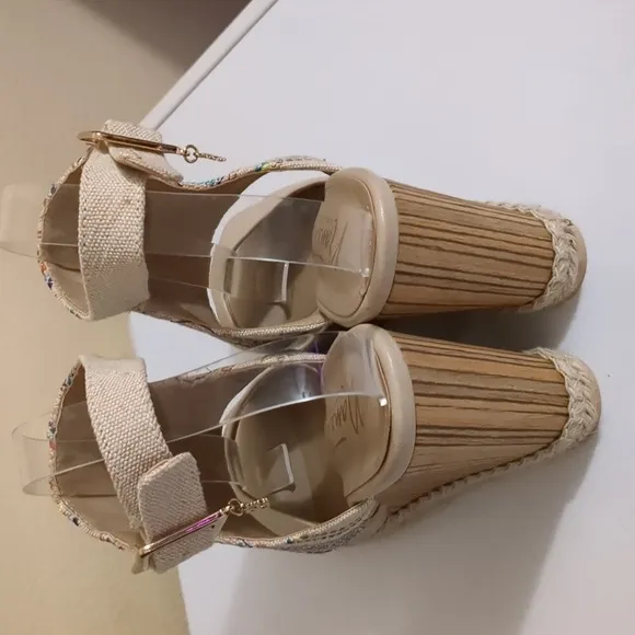 Boho Vibe NWT Nanette Lepor France Platform Sandals Size 7.5 M