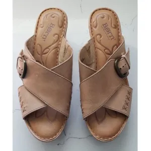 BORN Curstyn Leather Criss Cross Buckle Wedge Platform Sandals Sz 8 Boho Neutral