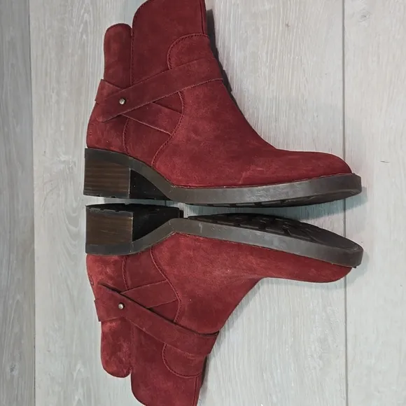 Born Women's  Red Suede Ankle Boots Shoes 8M