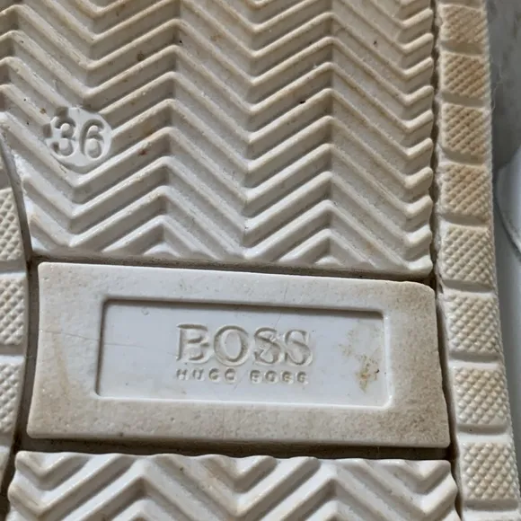 Boss Girls White &amp; Gold Leather Trainers leather kids girls Sneakers  size 4