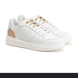 Boss Girls White &amp; Gold Leather Trainers leather kids girls Sneakers  size 4