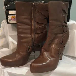 Boutique 9 BTSTRUT Brown LE Leather Boots