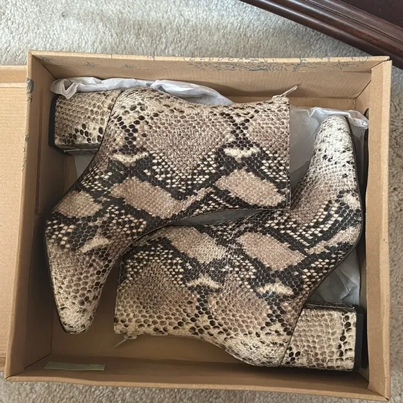 Brand New Free People Cecile Ankle Boot Genuine Leather Snakeskin Print 3&quot; Heel