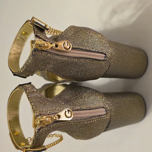 BRAND NEW GBG LOS ANGELES WOMENS PLATFORM OPEN TOE SANDALS