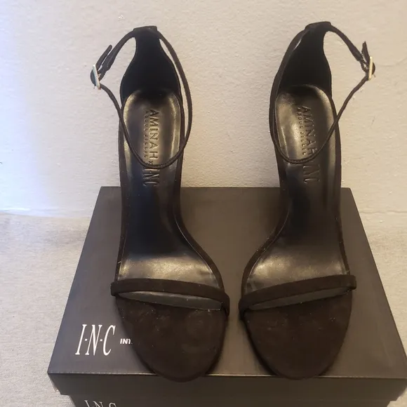 Brand New INC Aminah Abdul Jilllil Heels