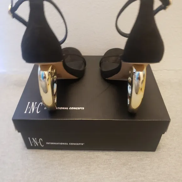 Brand New INC Aminah Abdul Jilllil Heels