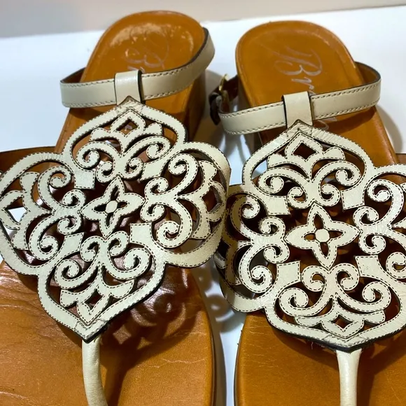 Brighton Lina White Leather With Buckle And Ankle Strap Sandals Boho