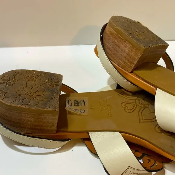 Brighton Lina White Leather With Buckle And Ankle Strap Sandals Boho
