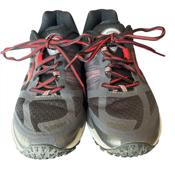 Brooks Cascadia 11 Black &amp; Red Trail Running Shoes, Size 10.5, Outdoors Athletic