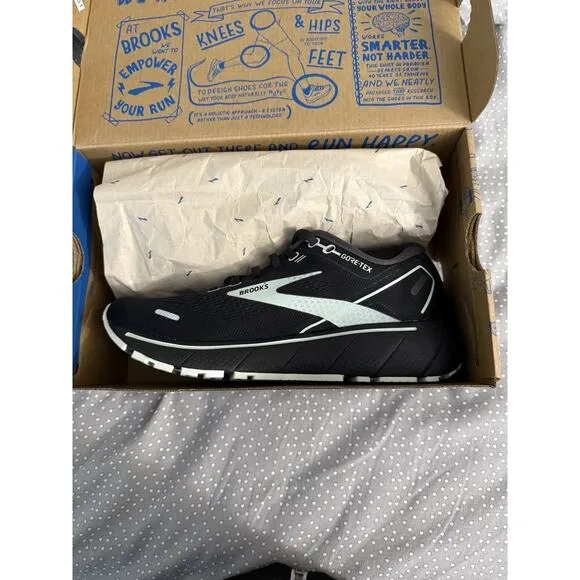 Brooks Ghost 14 GTX Sneaker Womens 7 Running Shoes NIB Brand New
