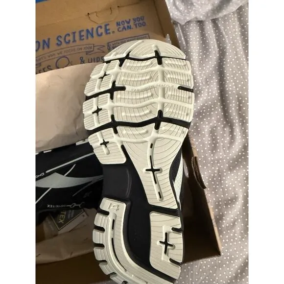 Brooks Ghost 14 GTX Sneaker Womens 7 Running Shoes NIB Brand New