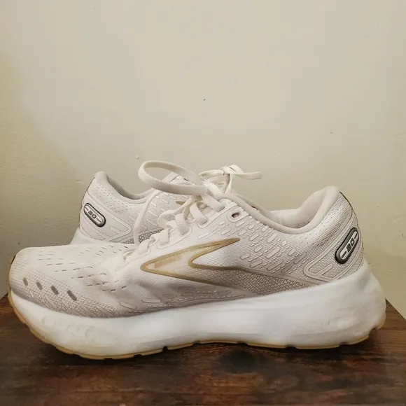 Brooks Glycerin 20 Running Shoes Size Womens 8.5 White/Khaki
