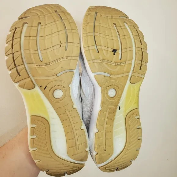 Brooks Glycerin 20 Running Shoes Size Womens 8.5 White/Khaki
