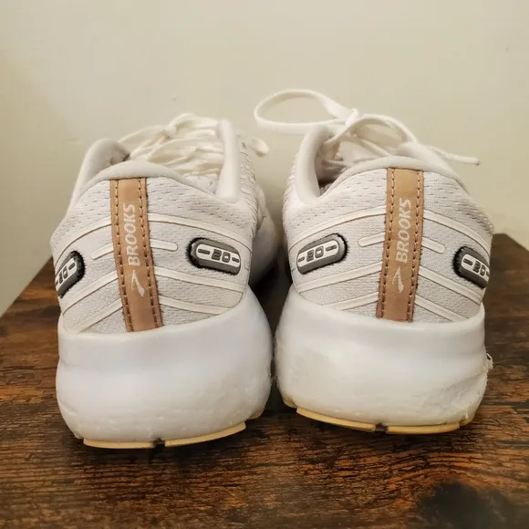 Brooks Glycerin 20 Running Shoes Size Womens 8.5 White/Khaki