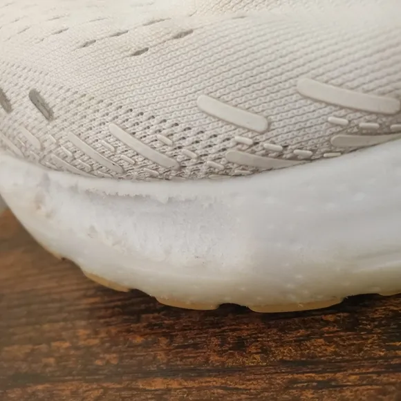 Brooks Glycerin 20 Running Shoes Size Womens 8.5 White/Khaki