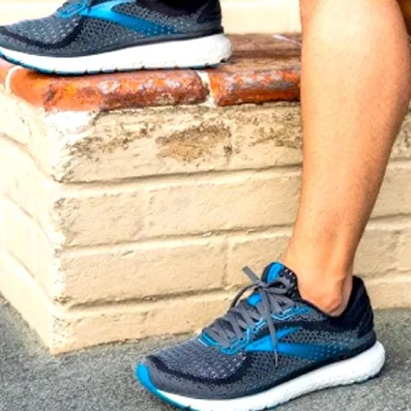 Brooks Men's Glycerin 18  Men’s Running Shoes Size 8