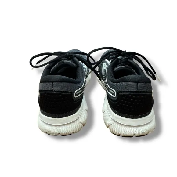 Brooks Trace 2 Running Shoes Gray Sneaker Workout 1203751D016 Wide Women’s 8.5D