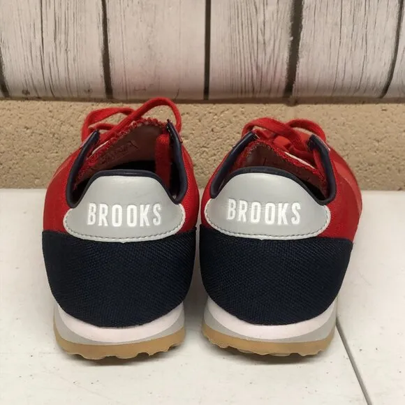 Brooks Womens 1101661D667 Vanguard Retro Red Lace Up Size 8.5 Running Shoes  *