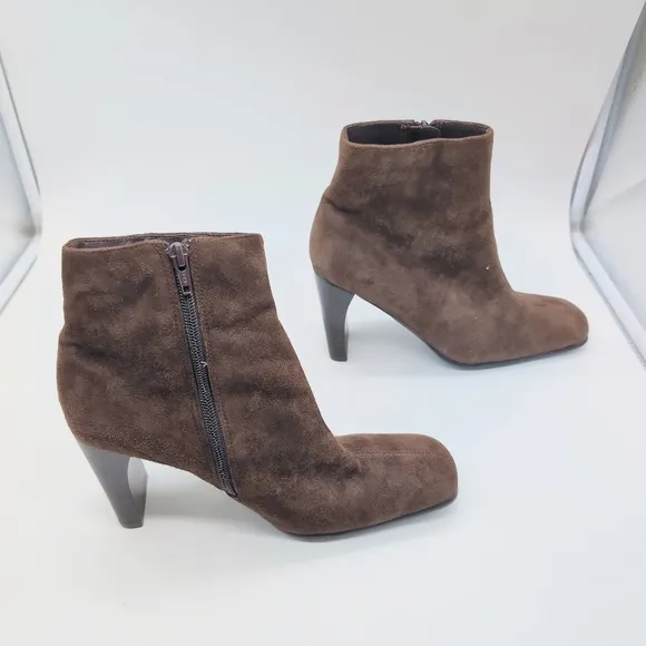 Brown Suede Leather Ankle Boots Fennel By Bakers Sz 8.5 Like New