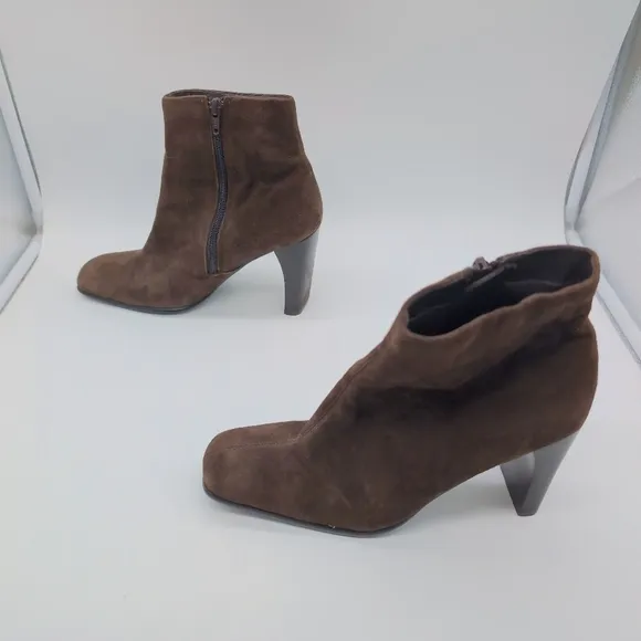 Brown Suede Leather Ankle Boots Fennel By Bakers Sz 8.5 Like New