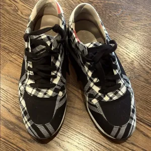 Burberry Black and White Athletic Shoes
