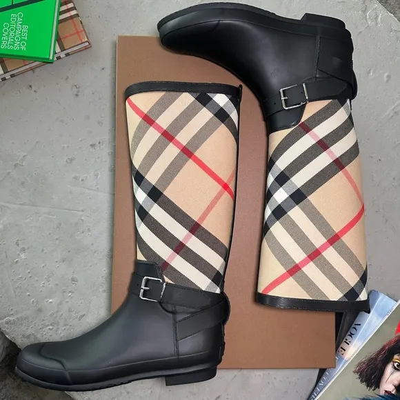 BURBERRY House Check rubber rain boots Size 35 or 5 US In Black