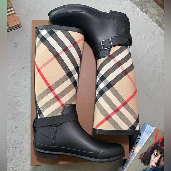 BURBERRY House Check rubber rain boots Size 35 or 5 US In Black