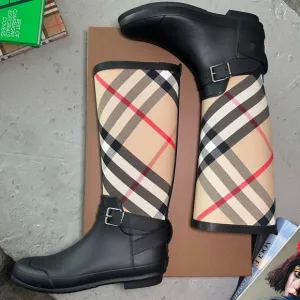 BURBERRY House Check rubber rain boots Size 35 or 5 US In Black