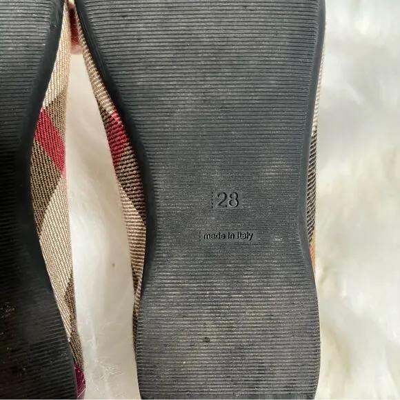 Burberry girls shoes