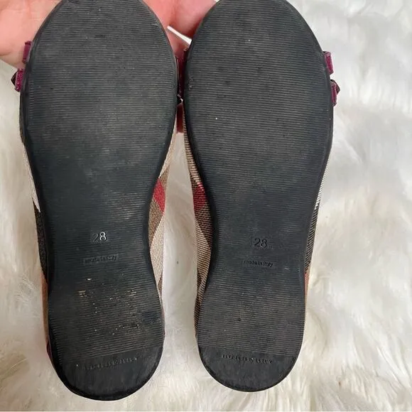 Burberry girls shoes