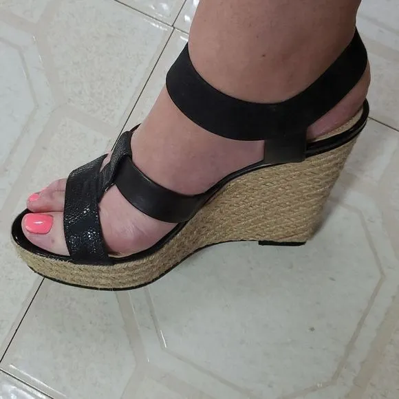 Calvin Klein black leather patent &amp; nubuck 9M Ellison espadrille sandals