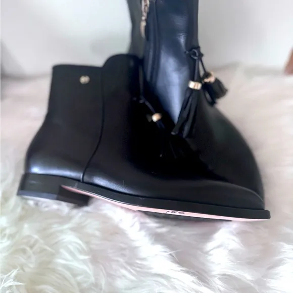 Capezzani Boardroom Chic Ankle Leather Boots with Tassel Detail