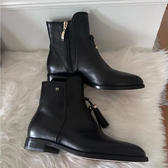 Capezzani Boardroom Chic Ankle Leather Boots with Tassel Detail