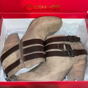 Carlos by Carlos Santana Women's Tan Ankle Boots