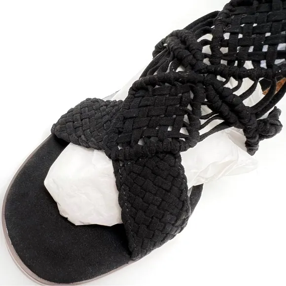 Carlos Santana Nadia Macrame Block Heel Sandals Black Size 9.5