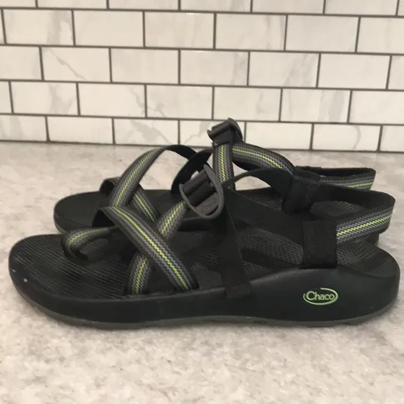 Chaco Z2 Sandals Mens 13 Black Gray Striped Hiking Athleisure Gorpcore Comfort