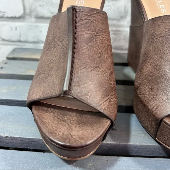 Charles by Charles David Women’s Brown Wedge Platform Sandals - Size 8M