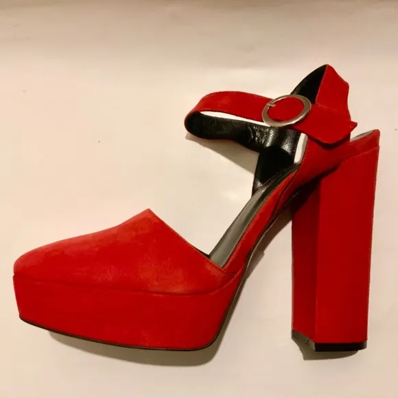 CHARLES DAVID Roan Red Suede Platform Block Heel Ankle Strap Sandals 41