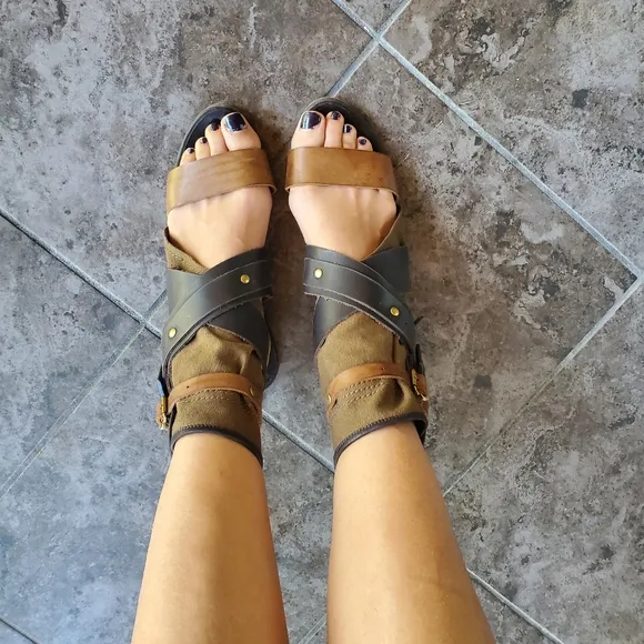 Chloé strappy gladiator sandals calf skin leather and canvas boho size 3…