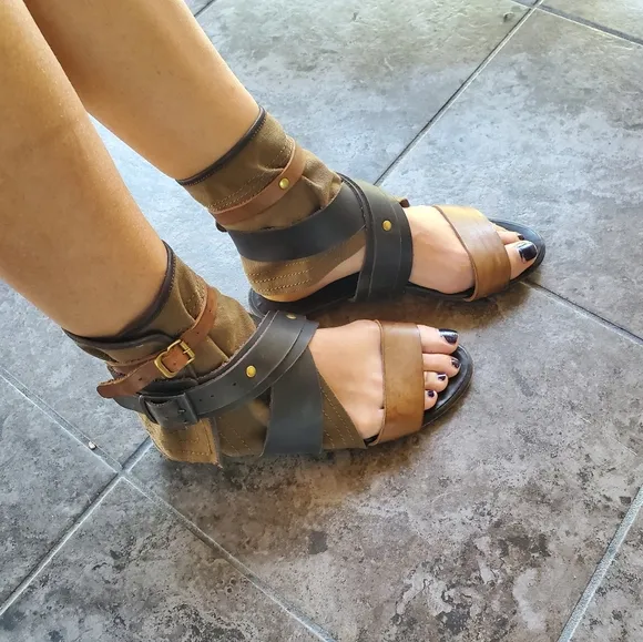 Chloé strappy gladiator sandals calf skin leather and canvas boho size 3…
