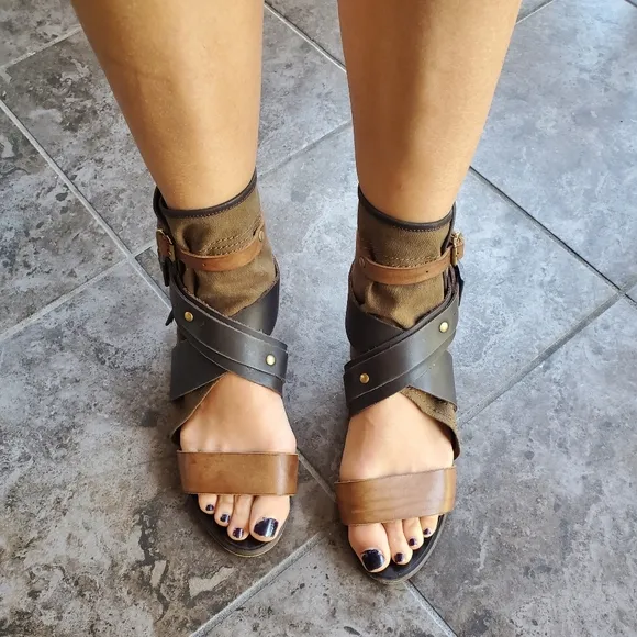 Chloé strappy gladiator sandals calf skin leather and canvas boho size 3…