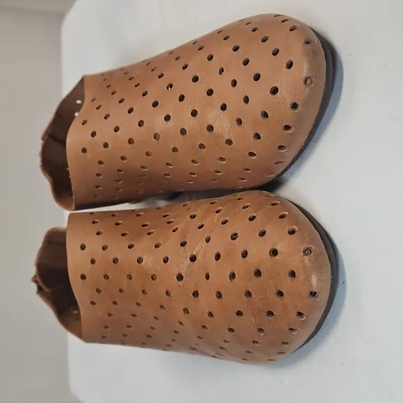 Chocolat Blu Perforated Tan Leather Shoes